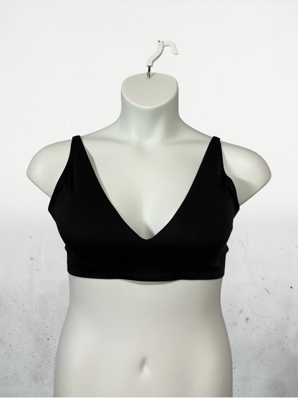Splendid, Black Plunge Wireless Bra, Size XL, Removable Cups Adjustable Straps